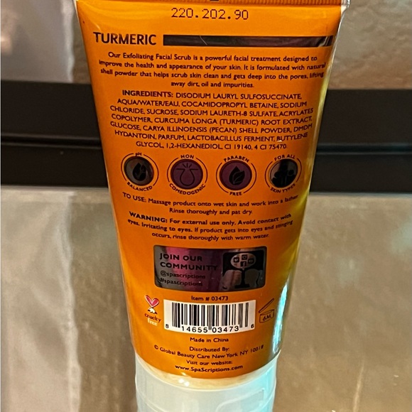 Spa Scriptions Tumeric Exfoliating Facial Scrub CLEAN AND UNCLOGS PORES new 5 oz - Picture 4 of 7